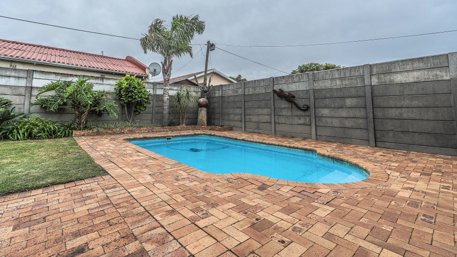 3 Bedroom Property for Sale in Protea Heights Western Cape
